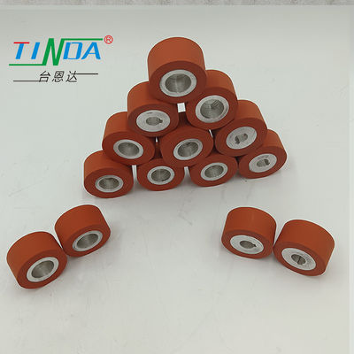 Surface lisse à haute température 350 degrés Rouleau de silicone haut bas Roue pour PFAFF 8323 Machine d'étanchéité à couture à air chaud