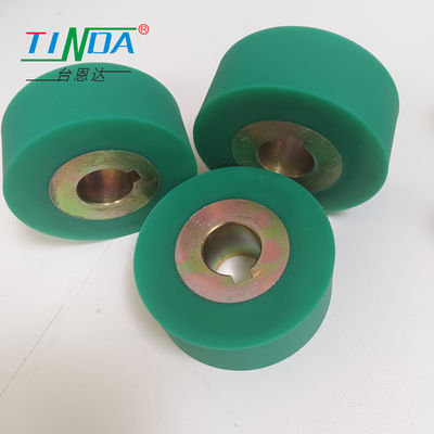 Des rouleaux de presse en caoutchouc de haute précision avec réduction du bruit et tolérance pour la machine d'étanchéité à couture à air chaud HQMA